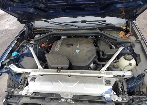 2018 BMW X3 xDrive30I z USA, uszkodzony, nr VIN 5UXTR9C54JLD57052